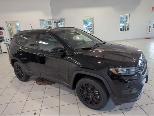Diamond Black Crystal Pearlcoat 2026 Jeep Compass Sport