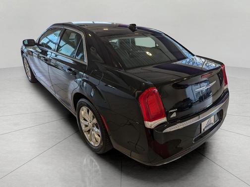 2015 Chrysler 300 Limited
