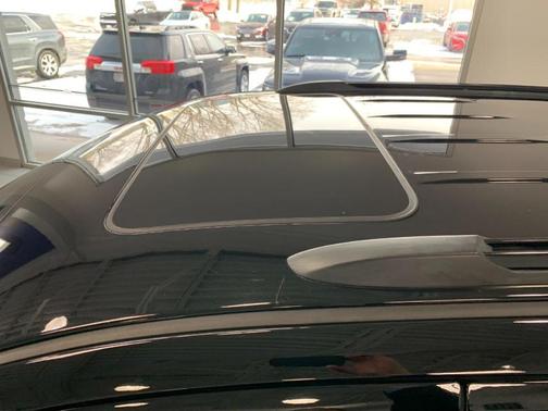 Photo 5 of 30 of 2018 Jeep Grand Cherokee Altitude
