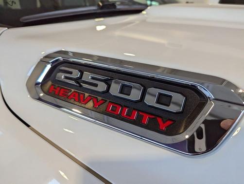 2021 RAM 2500 Tradesman Crew Cab 4x4 6'4' Box