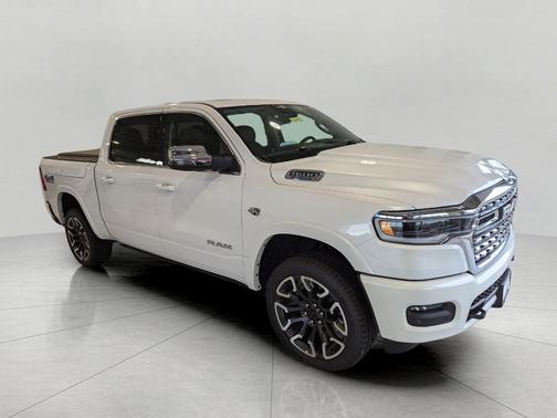 Ivory White Tri-Coat Pearlcoat 2026 RAM 1500 Longhorn
