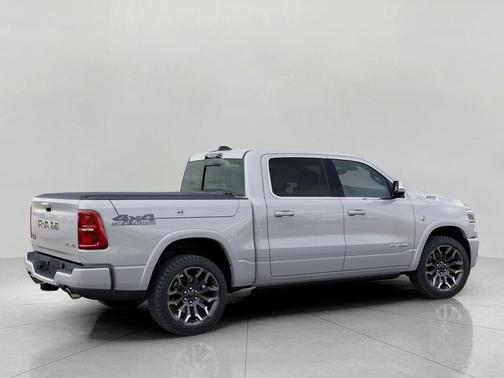 Ivory White Tri-Coat Pearlcoat 2026 RAM 1500 Longhorn
