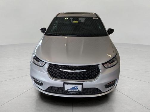 Silver Mist Clearcoat 2026 Chrysler Pacifica L
