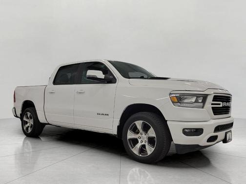 Bright White Clearcoat 2023 RAM 1500 Laramie