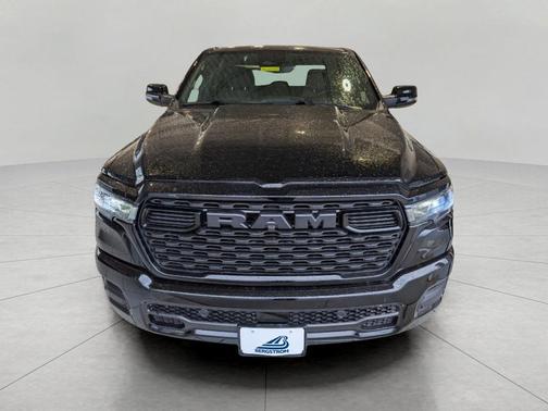 Diamond Black Crystal Pearlcoat 2026 RAM 1500 Big Horn/Lone Star