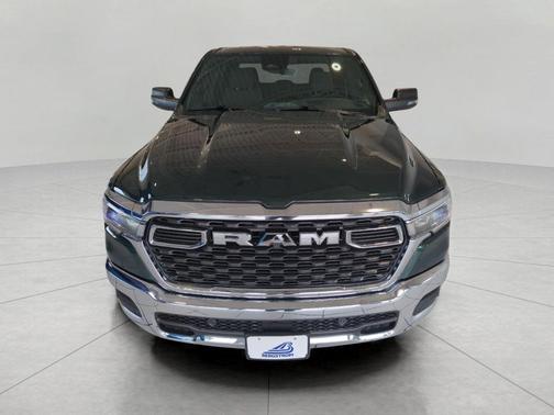Serrano Green Metallic 2026 RAM 1500 Big Horn/Lone Star