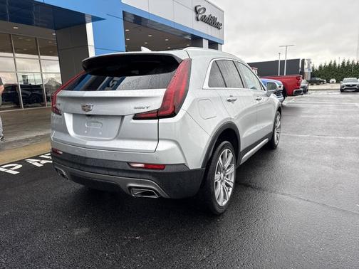 2020 Cadillac XT4 Premium Luxury