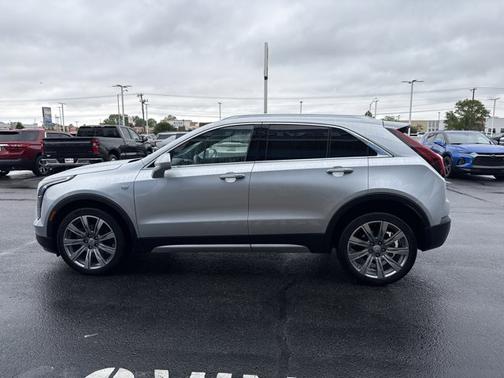 2020 Cadillac XT4 Premium Luxury