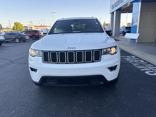 2018 Jeep Grand Cherokee Laredo E