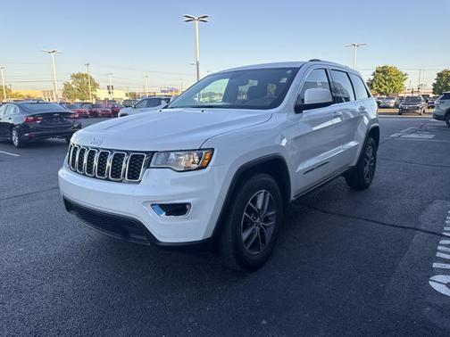 2018 Jeep Grand Cherokee Laredo E