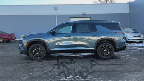 2026 Chevrolet Traverse FWD LT