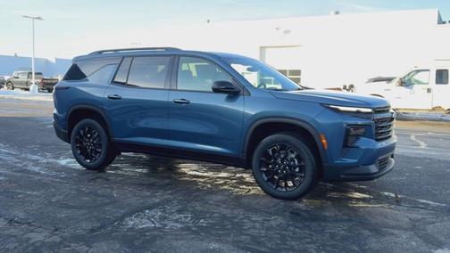 2026 Chevrolet Traverse FWD LT