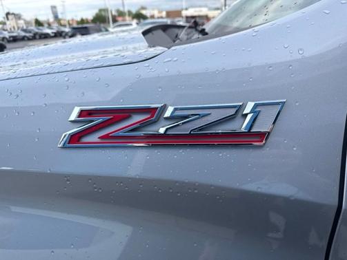 Silver Ice Metallic 2019 Chevrolet Silverado 1500 LT