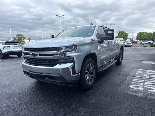 Silver Ice Metallic 2019 Chevrolet Silverado 1500 LT