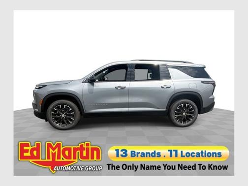 Sterling Gray Metallic 2026 Chevrolet Traverse FWD LT