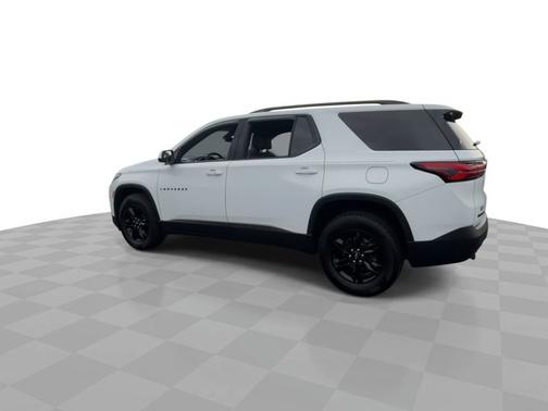 Summit White 2023 Chevrolet Traverse LT Leather