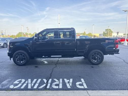 2023 Ford F-350 LARIAT
