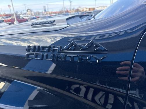 2025 Chevrolet Silverado 1500 High Country