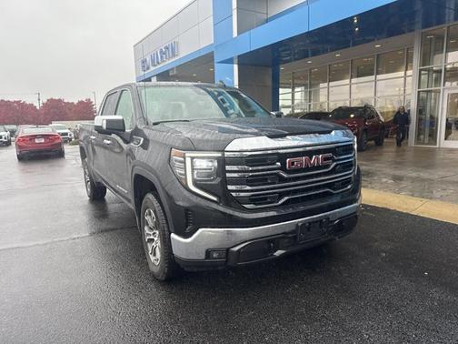 2025 GMC Sierra 1500 SLT