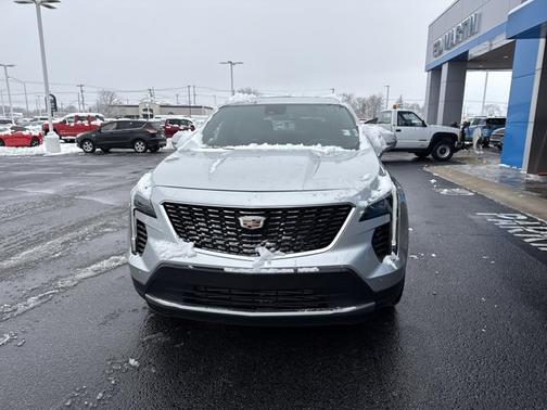 2022 Cadillac XT4 AWD Premium Luxury