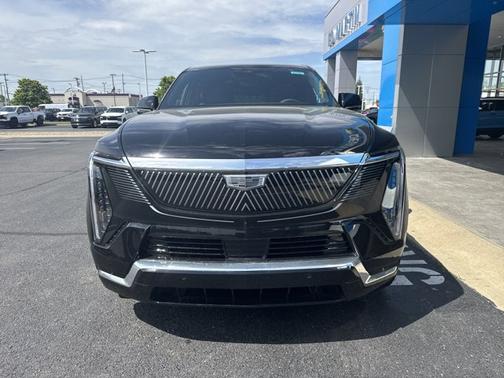 2025 Cadillac Escalade IQ Luxury 1