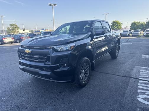 2024 Chevrolet Colorado 4WD LT