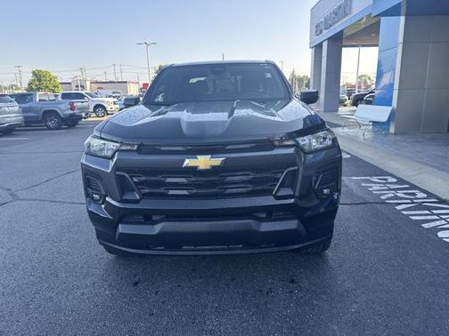 2024 Chevrolet Colorado 4WD LT
