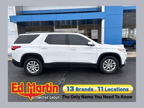 Summit White 2020 Chevrolet Traverse LT Cloth