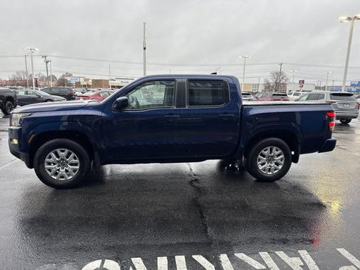 2022 Nissan Frontier SV