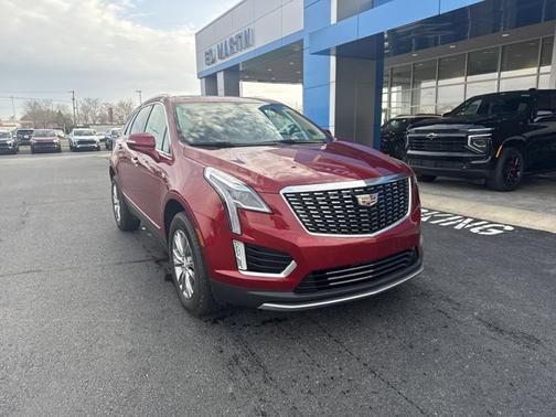 2022 Cadillac XT5 FWD Premium Luxury