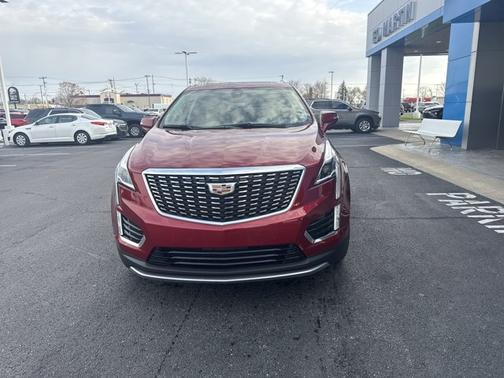 2022 Cadillac XT5 FWD Premium Luxury