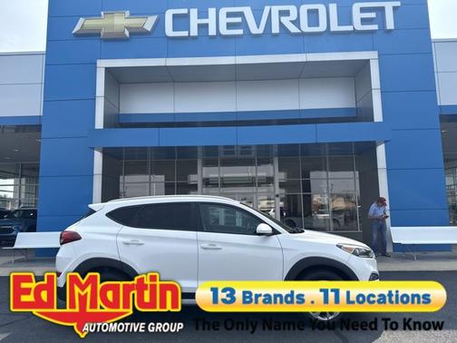 2017 Hyundai TUCSON SE