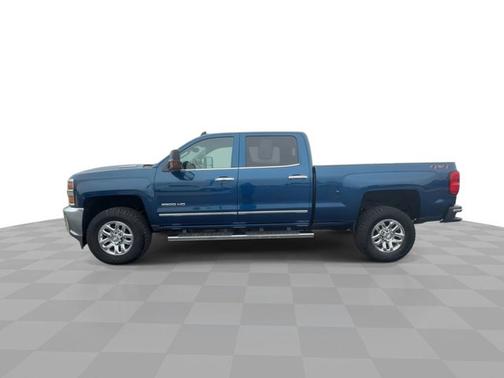 Deep Ocean Blue Metallic 2018 Chevrolet Silverado 2500 LTZ