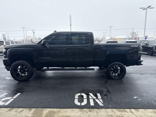 2017 Chevrolet Silverado 1500 2LT