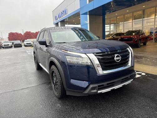 2024 Nissan Pathfinder Platinum