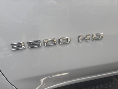 2022 Chevrolet Silverado 3500 LT