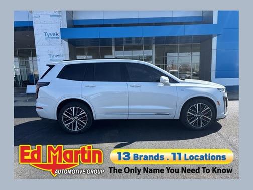Crystal White Tricoat 2025 Cadillac XT6 AWD Sport