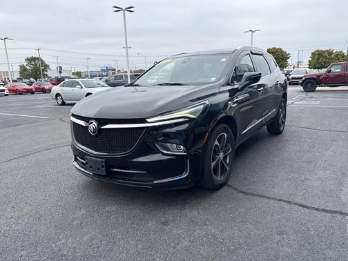 2022 Buick Enclave Essence