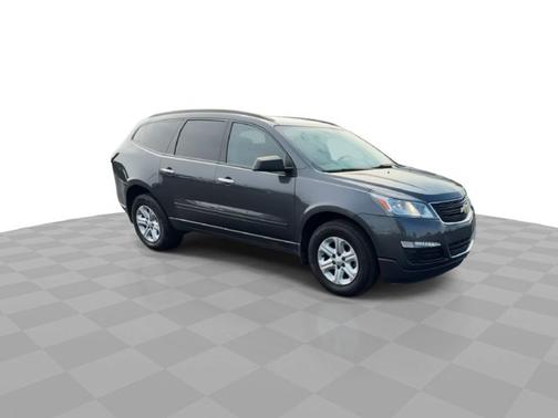Cyber Gray Metallic 2013 Chevrolet Traverse LS