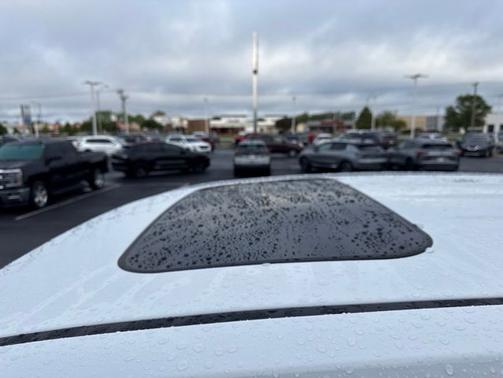 Summit White 2023 GMC Canyon 4WD AT4