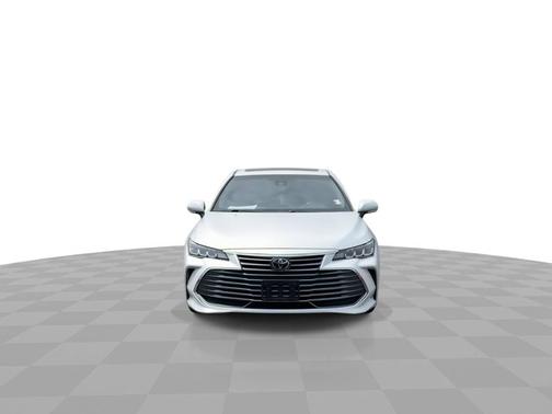 2019 Toyota Avalon XLE