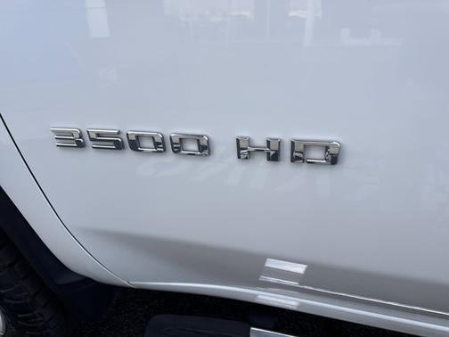 2022 Chevrolet Silverado 3500 LTZ