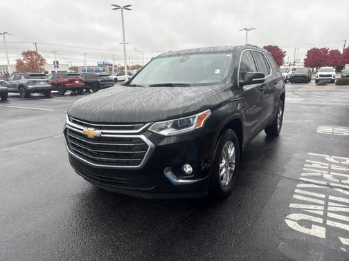 2021 Chevrolet Traverse LT Cloth