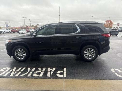 2021 Chevrolet Traverse LT Cloth