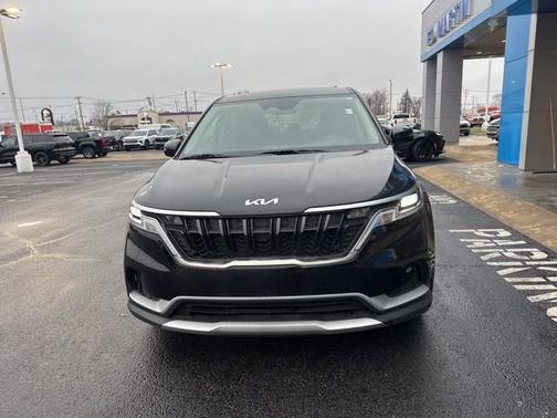 2023 Kia Carnival LX