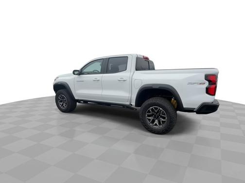 Summit White 2026 Chevrolet Colorado 4WD ZR2