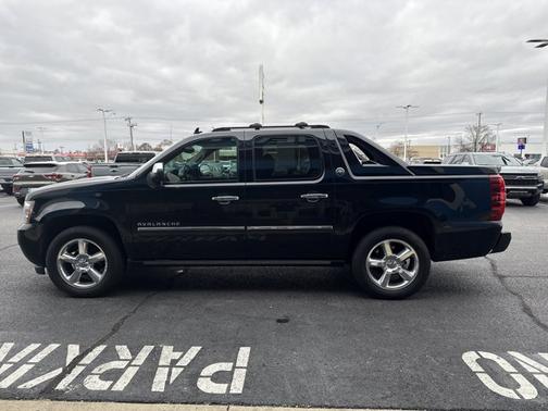 2013 Chevrolet Avalanche LTZ