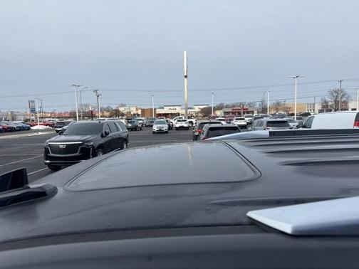 2016 Cadillac Escalade Luxury Collection