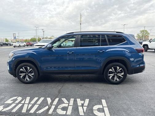 2025 Volkswagen Atlas 2.0T SE