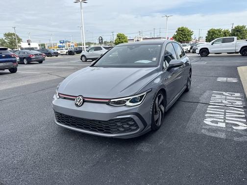 2022 Volkswagen Golf GTI SE